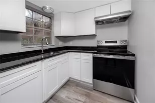 8345 13th St N, Saint Petersburg, FL 33702 - Photo 12