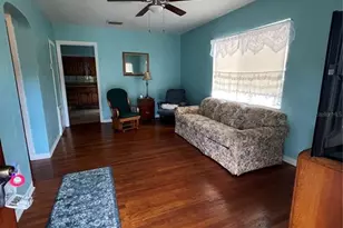1901 53rd St S, Gulfport, FL 33707 - Photo 10