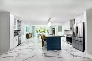 4626 Bayshore Blvd NE, Saint Petersburg, FL 33703 - Photo 8