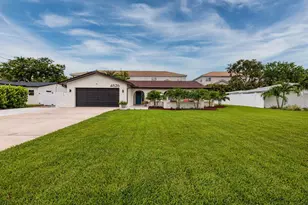 4626 Bayshore Blvd NE, Saint Petersburg, FL 33703 - Photo 46