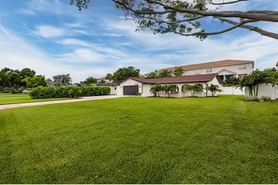 4626 Bayshore Boulevard NE, Saint Petersburg, FL 33703 - Photo 44