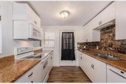 6002 72nd Avenue N, Pinellas Park, FL 33781 - Photo 4