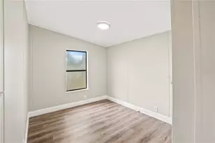 128 Pernell Johnson Dr, Seffner, FL 33584 - Photo 10