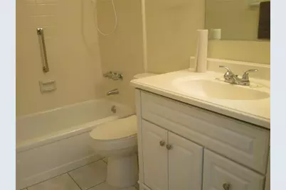 511 Finsbury Circle #B, Sun City Center, FL 33573 - Photo 14