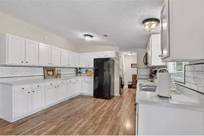 1412 Union Pacific Drive, Plant City, FL 33566 - Photo 20