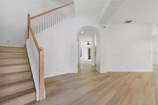2300 Hannah Way S, Dunedin, FL 34698 - Photo 4