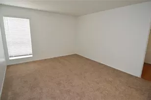 8425 Cerro Cir, Tampa, FL 33617 - Photo 30