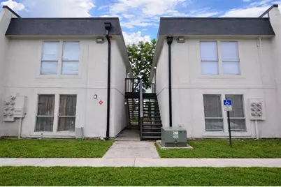 8425 Cerro Circle #163, Tampa, FL 33617 - Photo 1