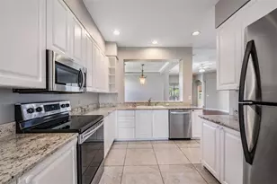 12752 Aston Creek Dr, Tampa, FL 33626 - Photo 10