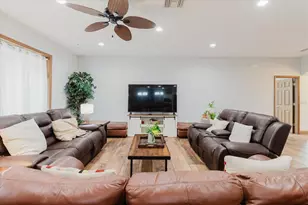 2603 Bismark Dr, Valrico, FL 33596 - Photo 12