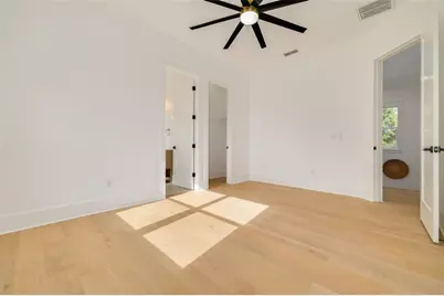 467 34th Avenue N, Saint Petersburg, FL 33704 - Photo 28