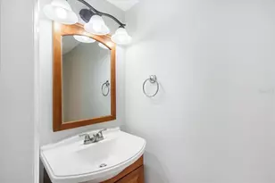 811 Russell Ln, Brandon, FL 33510 - Photo 8