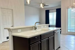 6157 Castleton Hollow Rd, Riverview, FL 33578 - Photo 10