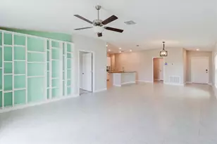 7025 King Crk Dr, Sun City Center, FL 33573 - Photo 6