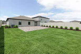 7025 King Crk Dr, Sun City Center, FL 33573 - Photo 32