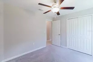 7025 King Crk Dr, Sun City Center, FL 33573 - Photo 20
