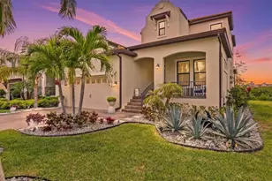 916 Seagrape Dr, Ruskin, FL 33570 - Photo 1