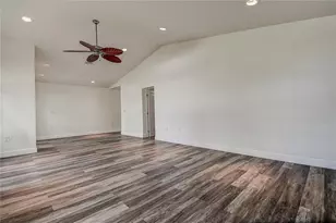 13920 Egret Ln, Clearwater, FL 33762 - Photo 8