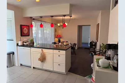 4696 48th Avenue N, Saint Petersburg, FL 33714 - Photo 4