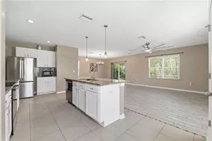 13755 Covey Run Pl, Spring Hill, FL 34609 - Photo 4