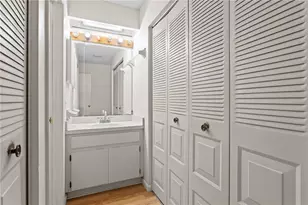 9247 Camino Villa Blvd, Tampa, FL 33635 - Photo 20