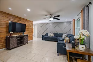 12423 Mondragon Dr, Tampa, FL 33625 - Photo 18