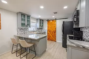 12423 Mondragon Dr, Tampa, FL 33625 - Photo 20