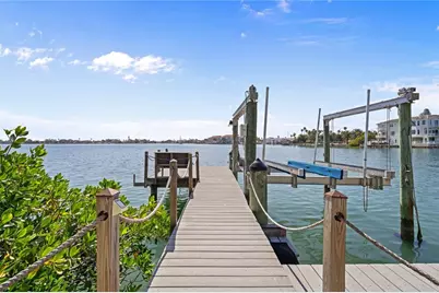 151 Punta Vista Drive, Saint Pete Beach, FL 33706 - Photo 8