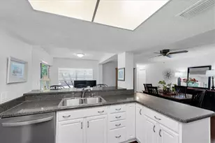 25 Harbor Woods Cir, Safety Harbor, FL 34695 - Photo 20