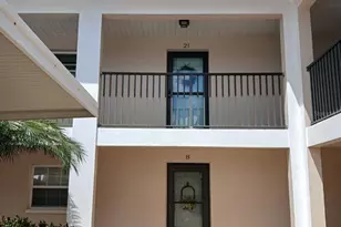 10350 Imperial Point Dr W, Largo, FL 33774 - Photo 2