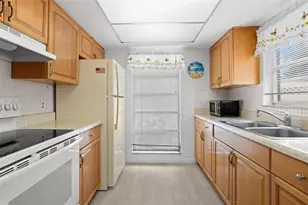 616 Heritage Ln, Largo, FL 33770 - Photo 10