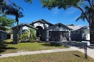 1664 Portsmouth Lake Dr, Brandon, FL 33511 - Photo 2