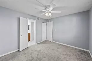 1918 Pelican Landing Blvd, Clearwater, FL 33762 - Photo 18