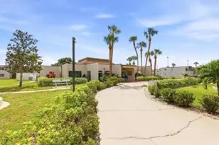 7701 Starkey Rd, Seminole, FL 33777 - Photo 28