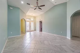 1311 Evergreen Park Cir, Lakeland, FL 33813 - Photo 8