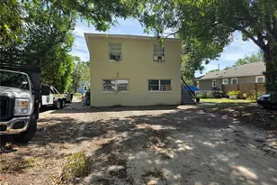 4222 18th St N, Saint Petersburg, FL 33714 - Photo 4
