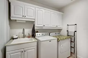 5110 Manorwood Dr, Sarasota, FL 34235 - Photo 36