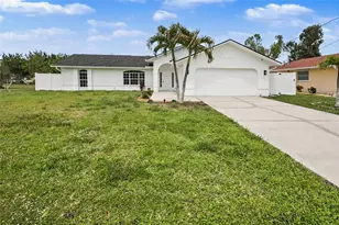 1303 SE 19th St, Cape Coral, FL 33990 - Photo 2