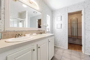 37627 Lorena Ave, Zephyrhills, FL 33541 - Photo 20
