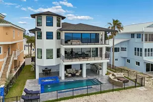 930 Eldorado Ave, Clearwater Beach, FL 33767 - Photo 2