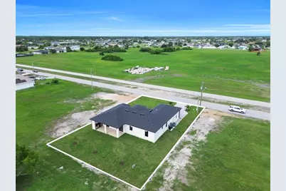 2720 Santa Barbara Boulevard N, Cape Coral, FL 33993 - Photo 2