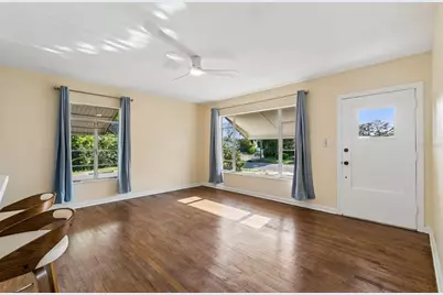 1101 27th Street N, Saint Petersburg, FL 33713 - Photo 6