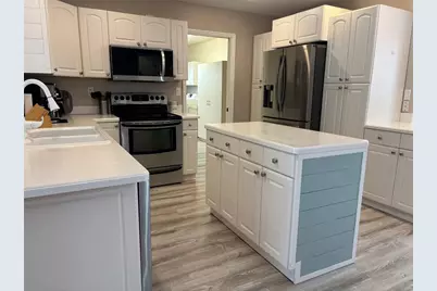 5875 Bay Pines Lakes Boulevard, Saint Petersburg, FL 33708 - Photo 10