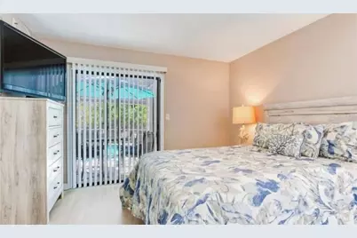 5875 Bay Pines Lakes Boulevard, Saint Petersburg, FL 33708 - Photo 16