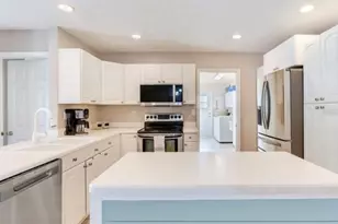 5875 Bay Pines Lakes Blvd, Saint Petersburg, FL 33708 - Photo 8