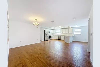 8820 58th Lane N, Pinellas Park, FL 33782 - Photo 10
