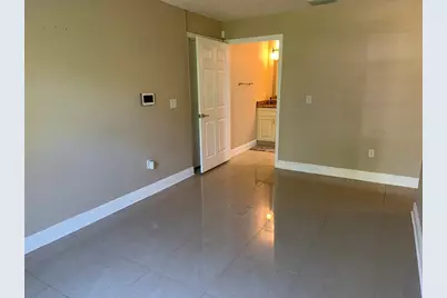 6609 Myrna Drive, Tampa, FL 33619 - Photo 8