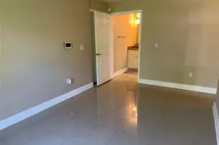 6609 Myrna Dr, Tampa, FL 33619 - Photo 8