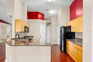 9808 Cristina Dr, Riverview, FL 33569 - Photo 10