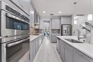 1675 Feather Grass Loop, Lutz, FL 33558 - Photo 22